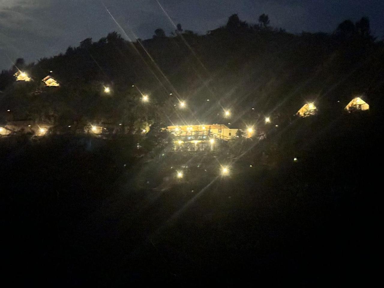 My Hill Eco Lodge ルヘンゲリ エクステリア 写真